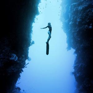 中国老女人裸体视频
